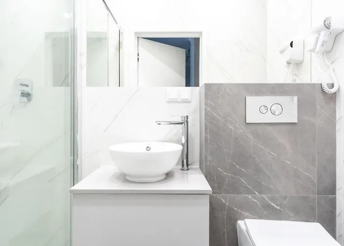 Golden Skyline - Mennica - Panoramic View